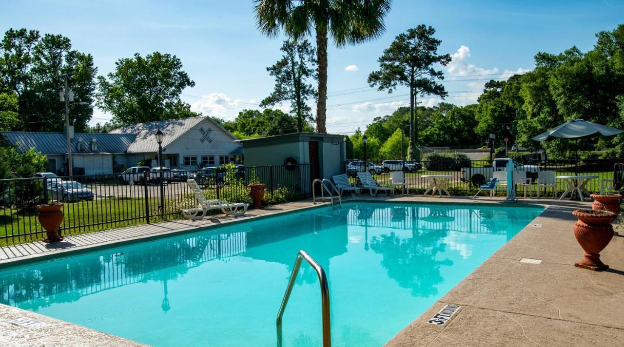 Red Roof Inn Tallahassee East Bagian luar foto