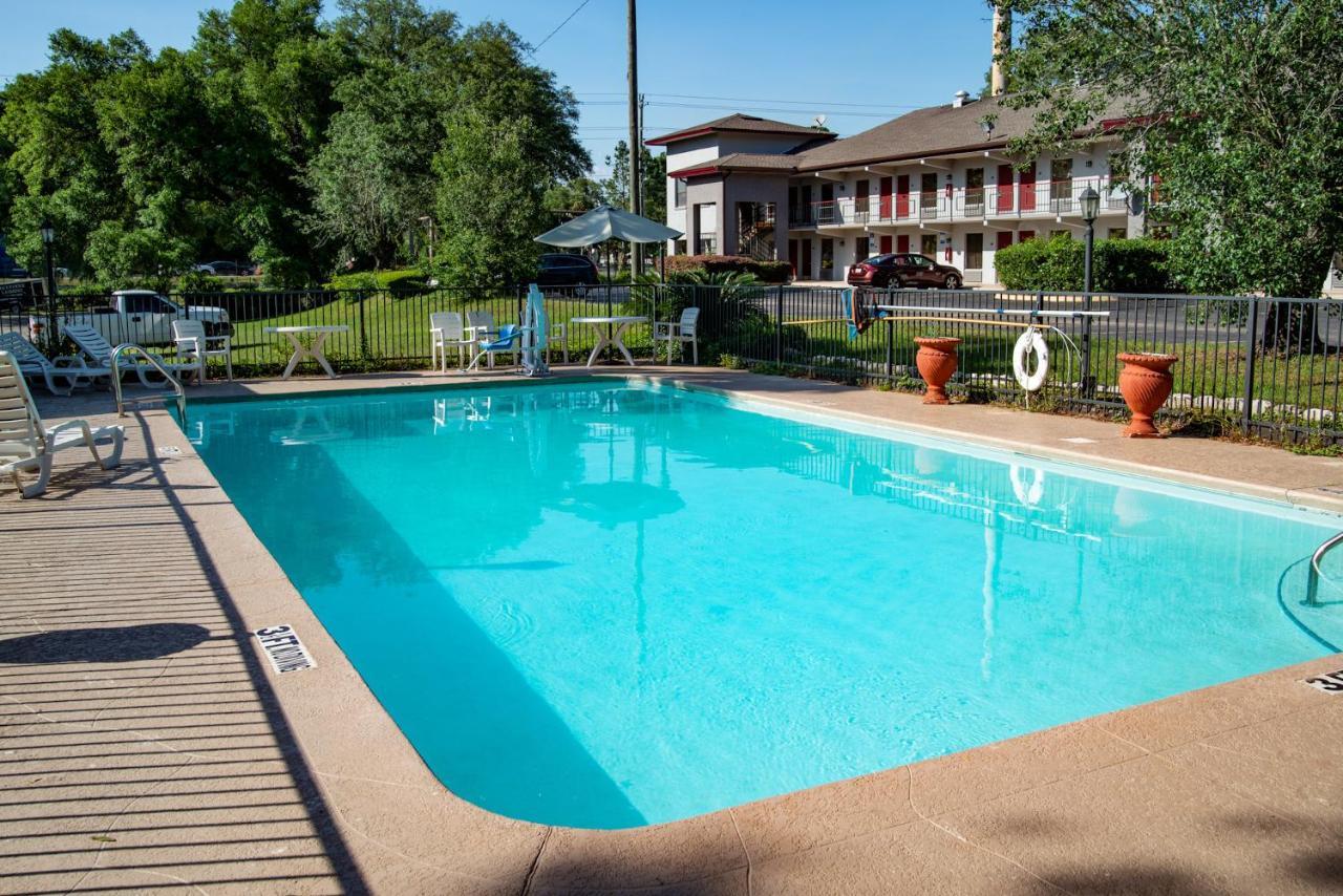 Red Roof Inn Tallahassee East Bagian luar foto