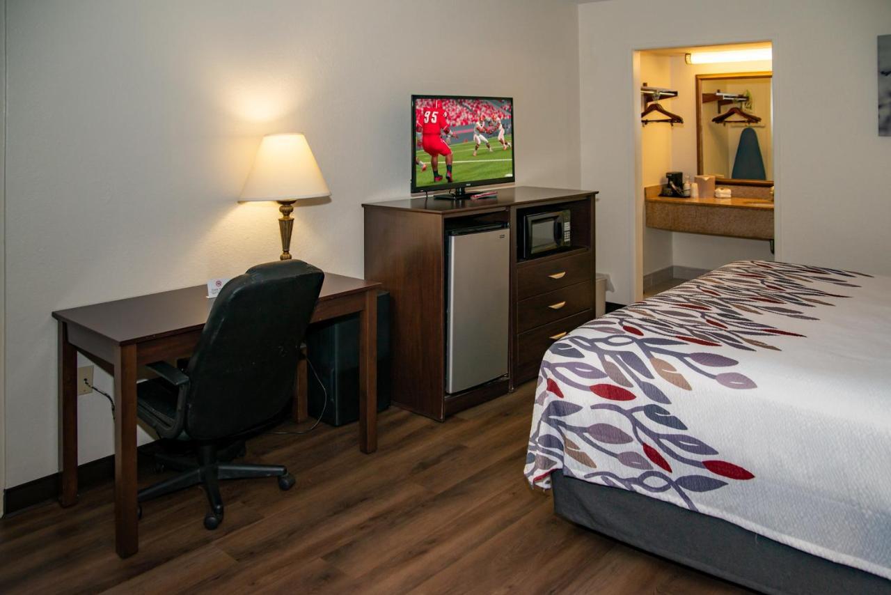 Red Roof Inn Tallahassee East Bagian luar foto
